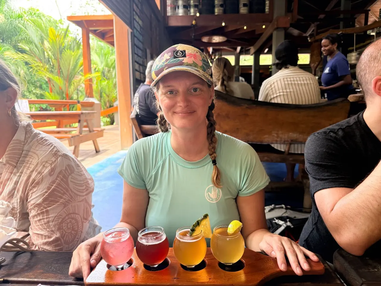 Rencontre avec un paresseux — photo souvenir de Roatán