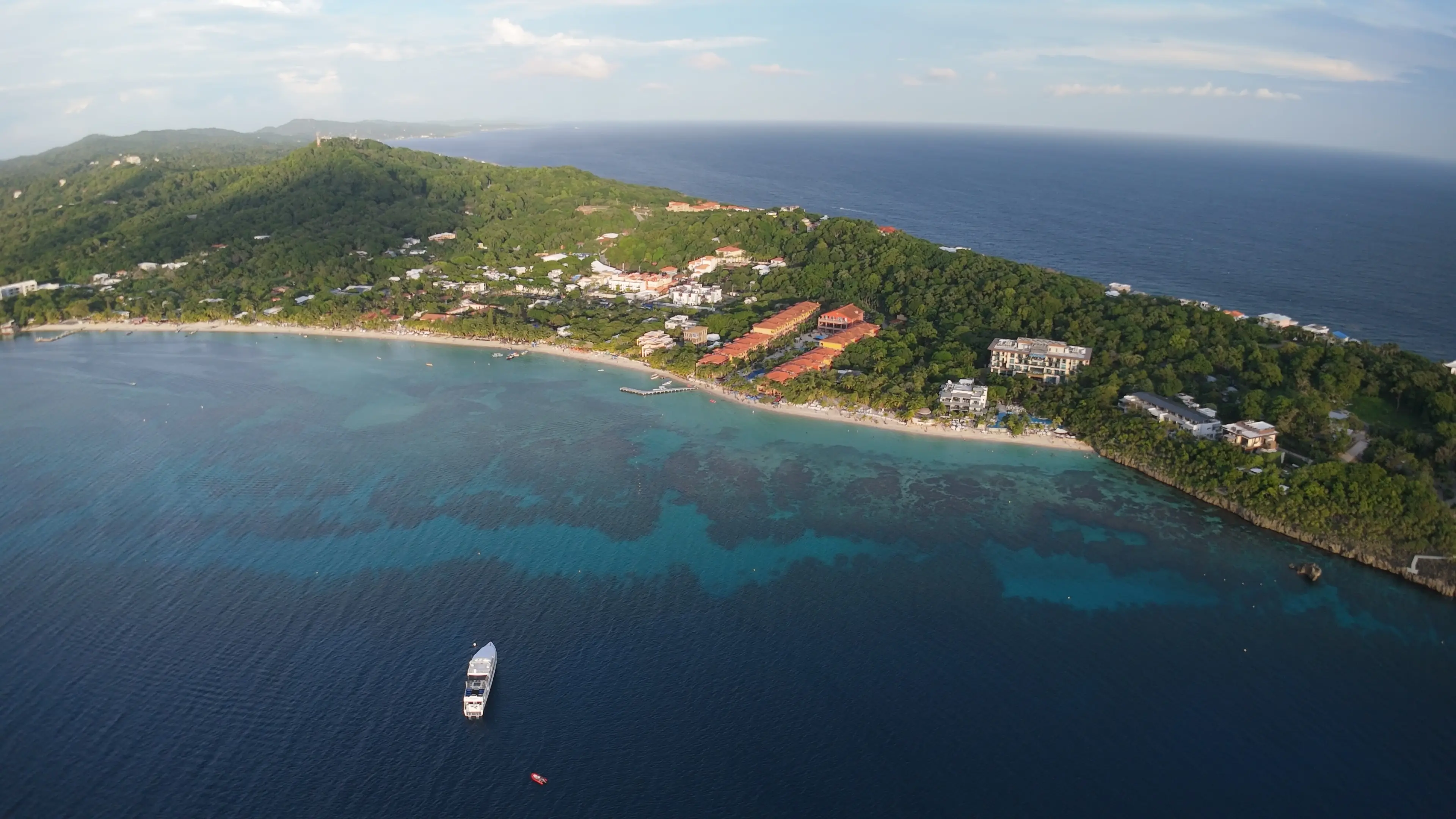 Sortie snorkeling à West Bay — eaux turquoise du récif