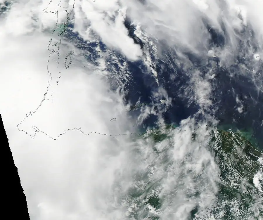 Image satellite MODIS de HARVEY près de Roatán le 20 août 2011