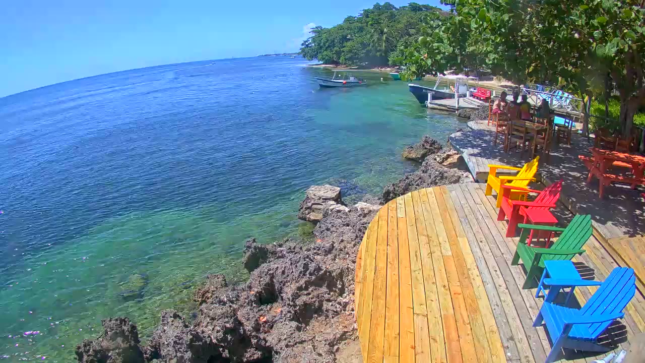 Las Rocas Resort webcam — live view